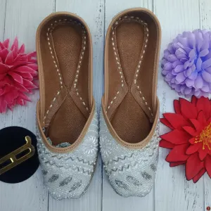 stitching leather jutti 